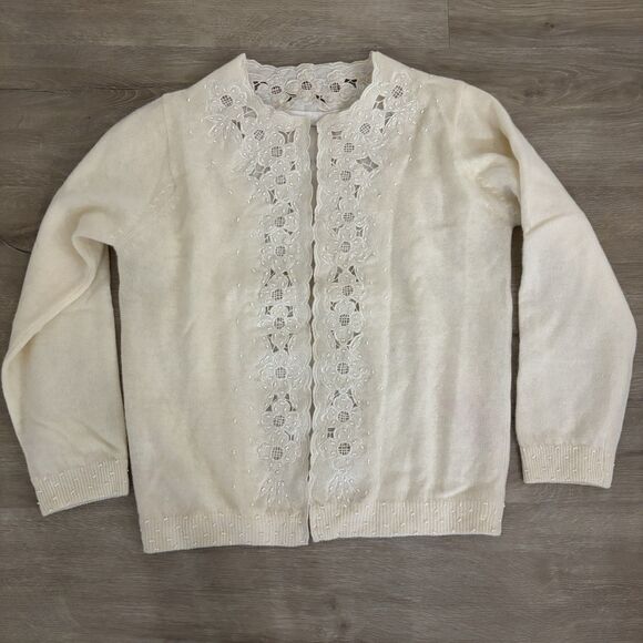 VTG 50s Cream Hand Beaded Grannycore Sweater Sm Lined Cottagecore Pin Up Glam - Picture 1 of 15